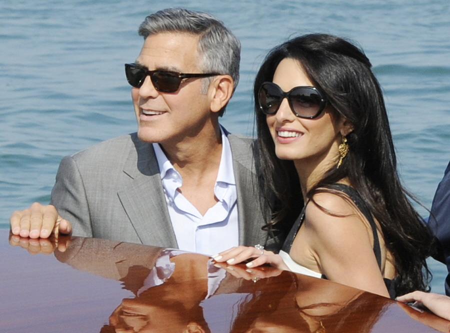 Амаль Клуни отвела мужа в Савойю на обед, а затем вернулась на работу