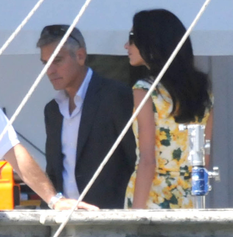 Амаль Аламуддин посетил Джорджа Клуни на съемочной площадке его рекламы Nespresso