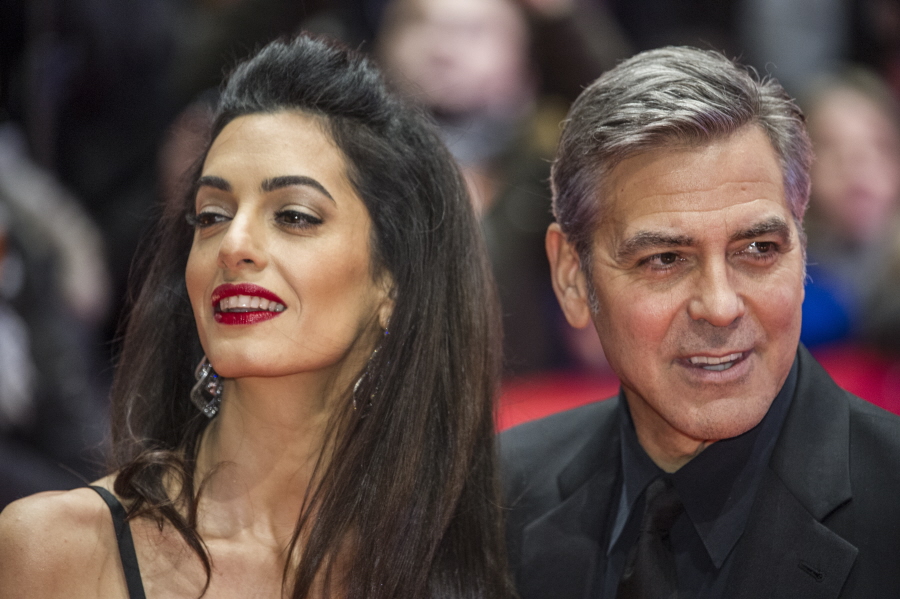 Амаль Клуни носит винтажную YSL на премьере фильма «Цезарь Берлинале»: потрясающий или фуг?